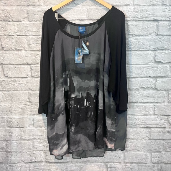 NWT Torrid x Harry Potter Sz 6 Hogwarts Castle Print Sheer Blouse Top - FLAWED- - Picture 5 of 14